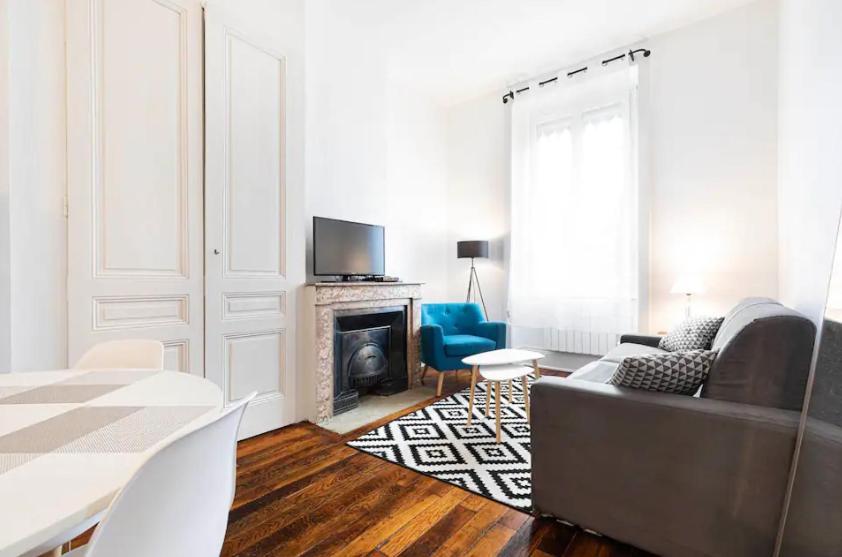 Appartement 2 Pieces Jean Mace Et Stationnement 리옹 외부 사진